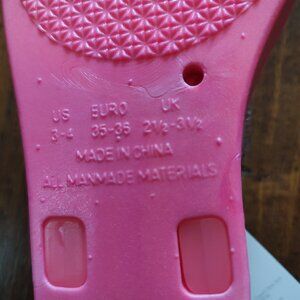 Pink capella kids sandles with sparkles